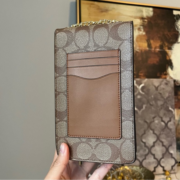 Brand new Coach KEITH HARING Phone Crossbody In Signature Canvas With Patches - Picture 2 of 5